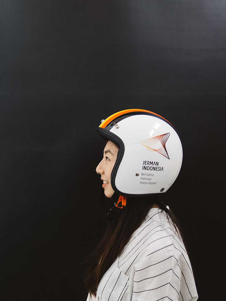 Florence Giovani wears Jerman-Indonesia Helmet