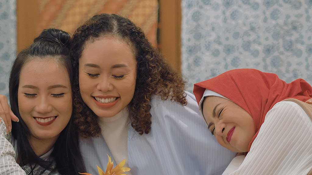 Ineke Valentina, Agnes Oryza, Febiola Novita dalam web series Hijab Love Story 3, cerita tentang persahabatan.