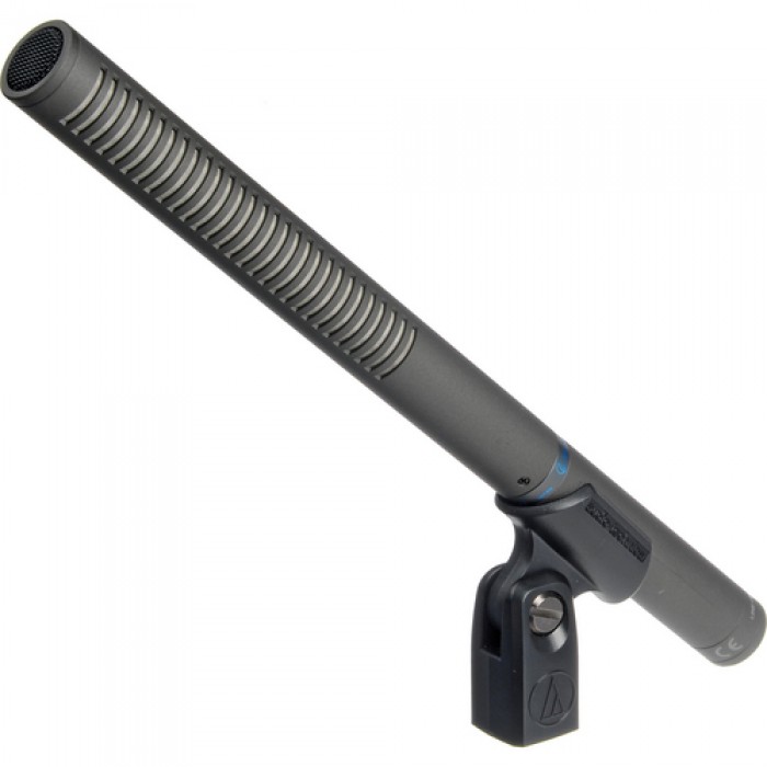 Microphone adalah alat perekam suara yang sering digunakan dalam pembuatan film.