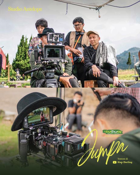 Foto-foto syuting webs series Jumpa. Terlihat sutradara Andrew Kose lagi memperhatikan monitor di lokasi!