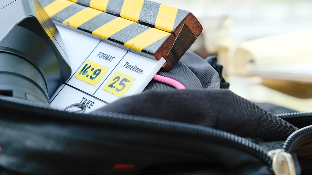 7 barang syuting film yang wajib dibawa.